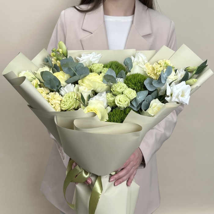 Букет дня с розами Млечный путь